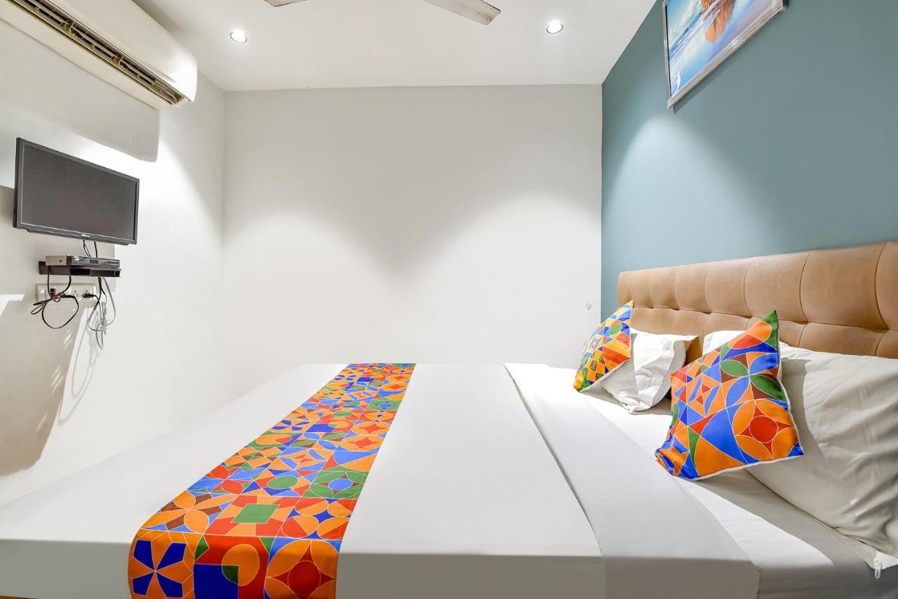 Fabhotel Nidhivan, Udhna Junction Surat Dış mekan fotoğraf