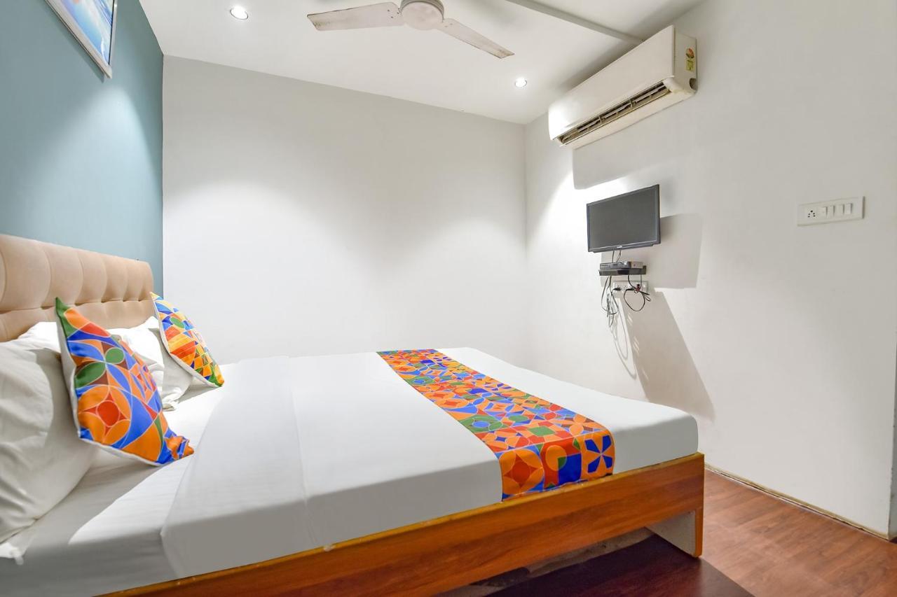 Fabhotel Nidhivan, Udhna Junction Surat Dış mekan fotoğraf
