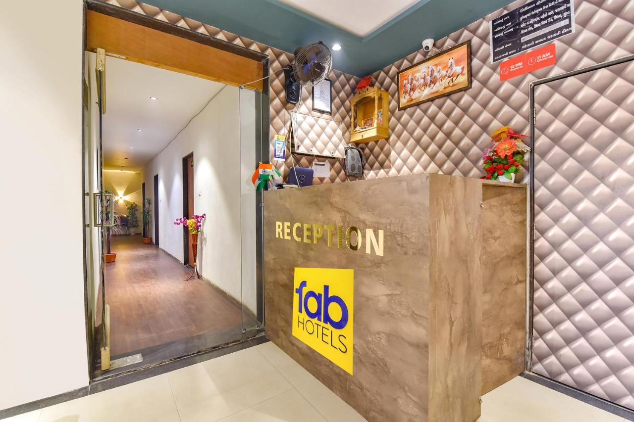 Fabhotel Nidhivan, Udhna Junction Surat Dış mekan fotoğraf
