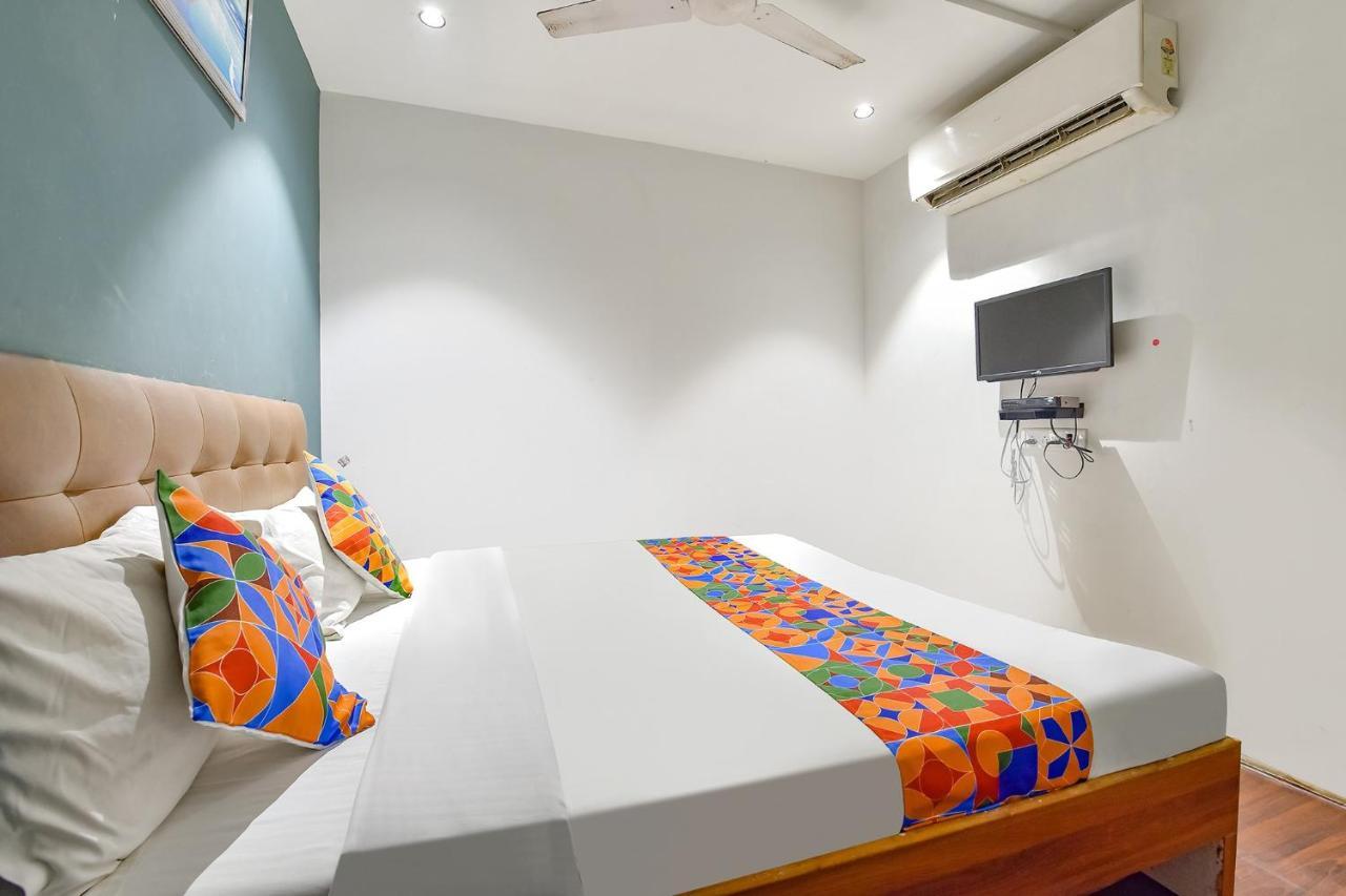 Fabhotel Nidhivan, Udhna Junction Surat Dış mekan fotoğraf
