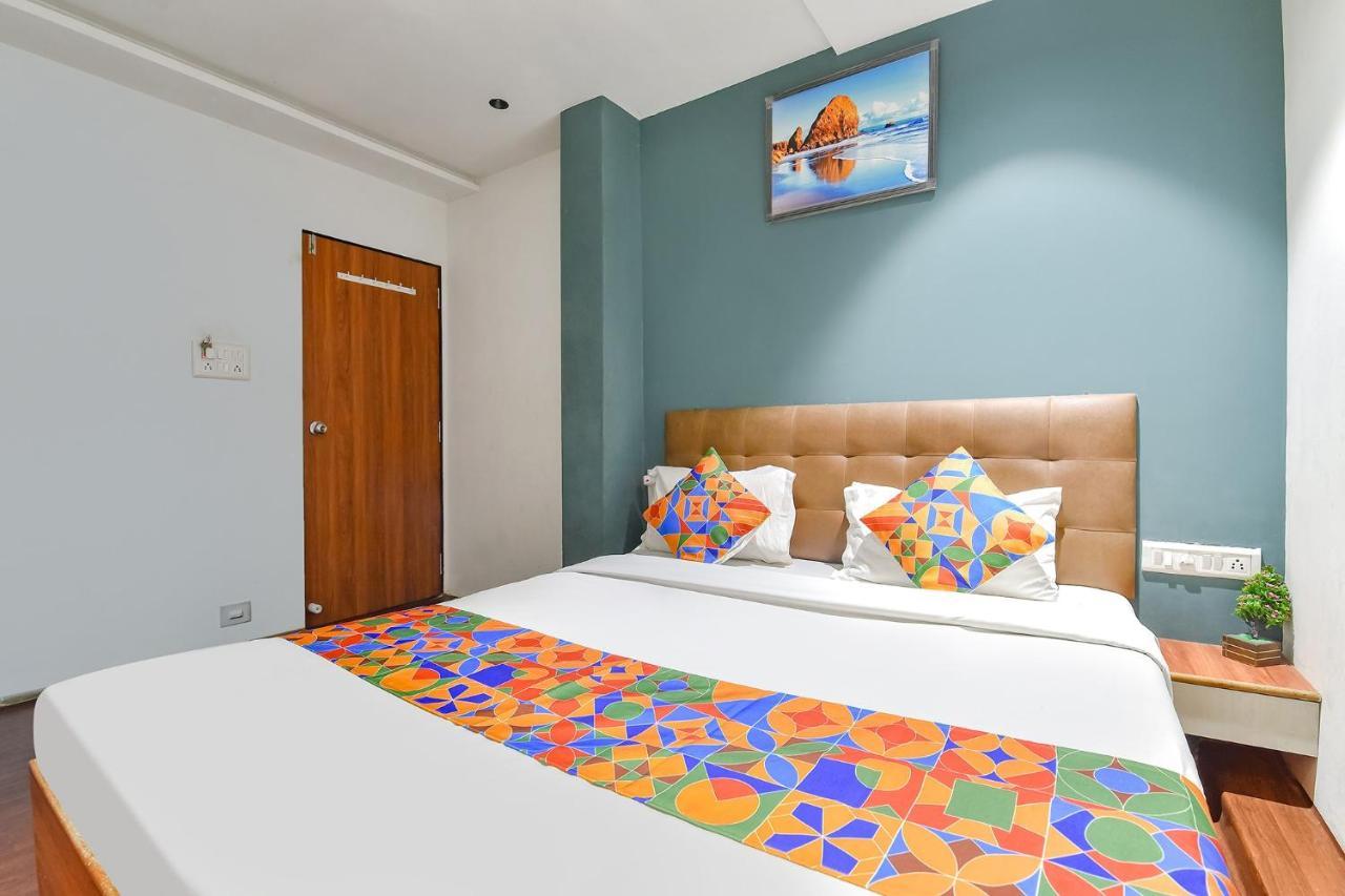 Fabhotel Nidhivan, Udhna Junction Surat Dış mekan fotoğraf
